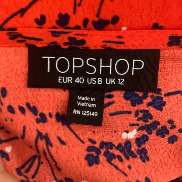 Topshop Betty Floral Print Keyhole Blouse - Picture 12 of 12